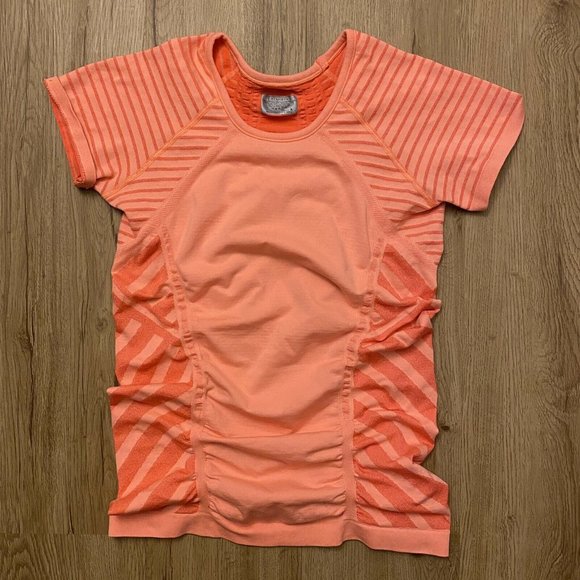 ATHLETA Jet Stripe Fastest Track Tee - Size S - Picture 1 of 6